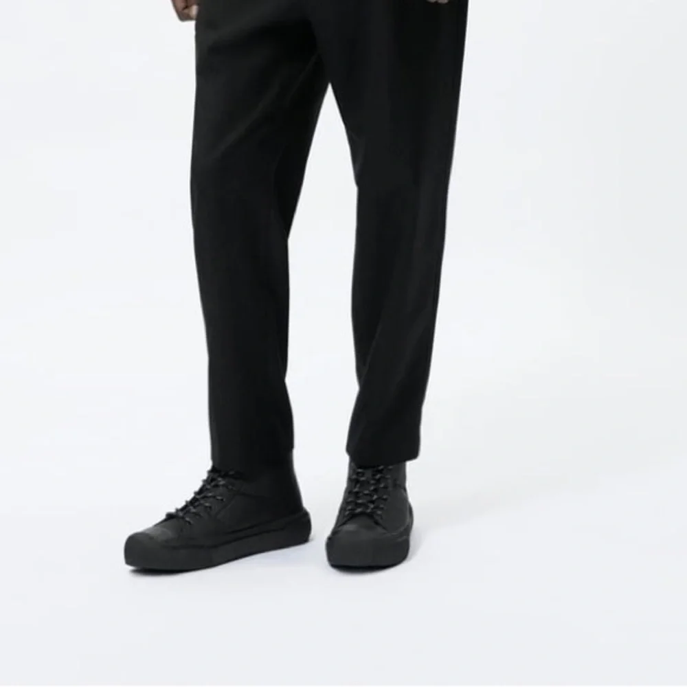 NWT. Zara Man Black Rubberised High-Top Trainers. Size 7.